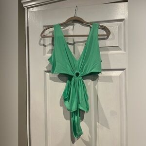 Green One Piece Top
Size XL
bodysuit